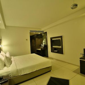 Deluxe Room Locals Unmarried Couples are not allowed